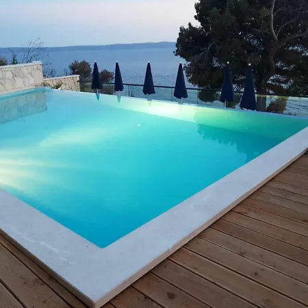 Hotel Cascada 3*