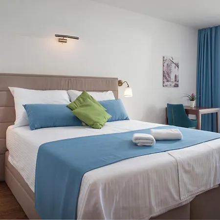 Cascada 3* Podgora (Split-Dalmatia)