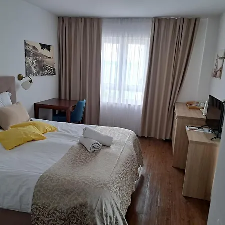 מלון Cascada 3*