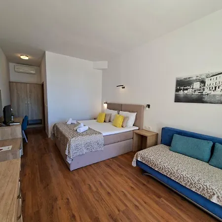 Cascada Hotel 3*