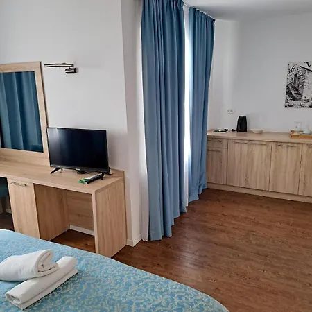 Cascada Hotel *