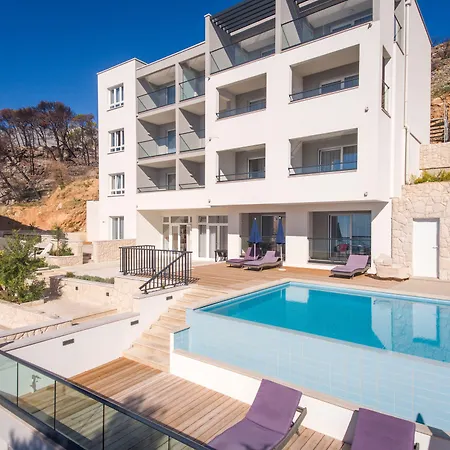 Hotell Cascada 3*