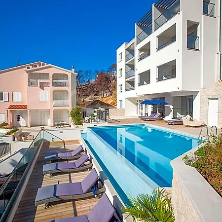 Hotel Cascada 3*