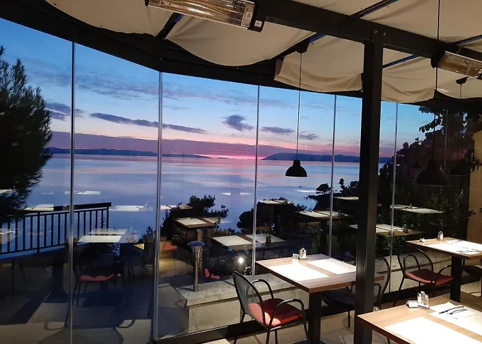 Szálloda Cascada Podgora