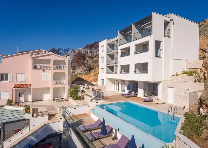 Cascada Hotel 3*
